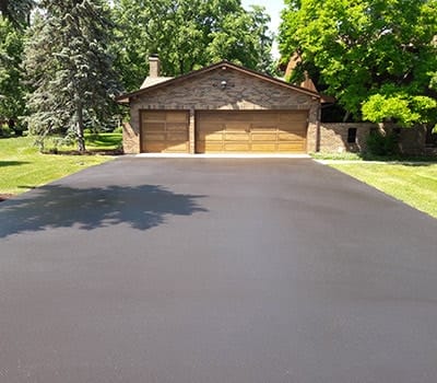 alington heights Residential Driveway Sealcoating black pearl arlington Heights