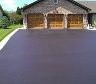 black pearl Residential Driveway Sealcoating